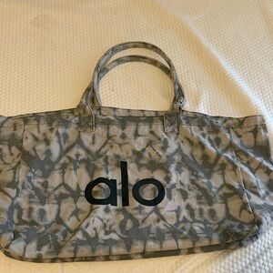 ALO Yoga Marble Pattern Tote Bag